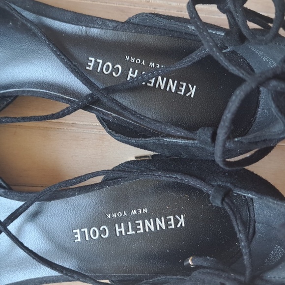 Kenneth Cole New York Tonniane Black Suede Wrap Around Ankle Lace Up Block Heel - Picture 4 of 12